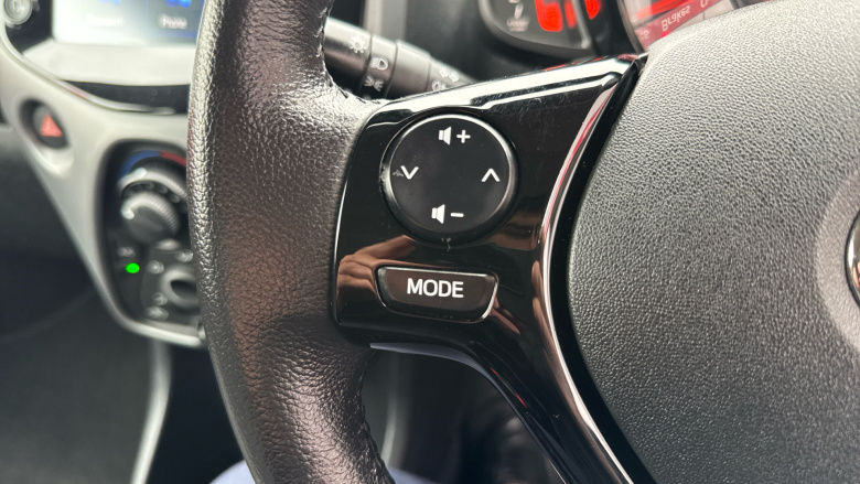 Toyota Aygo 1.0 VVT-i X-Play 5dr Petrol Hatchback